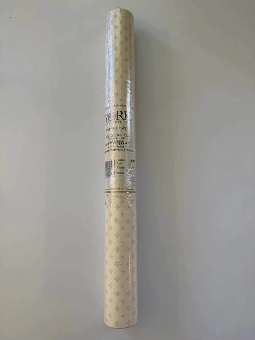 York Wallcoverings Casabella Wallpaper JG0761 Double Roll Green Floral Cream NIP